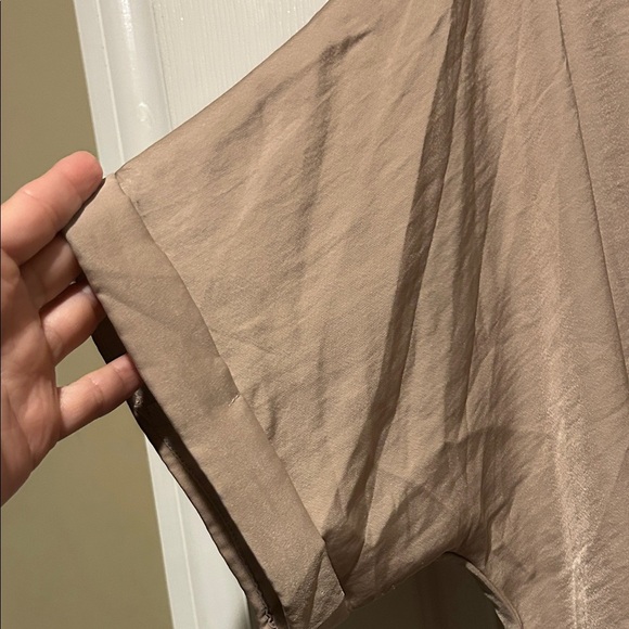 Women's Boutique Tan Silk Top - Picture 2 of 8